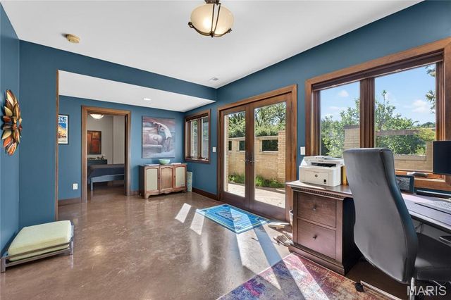 15 Summerhill Lane, Town And Country, MO 63017