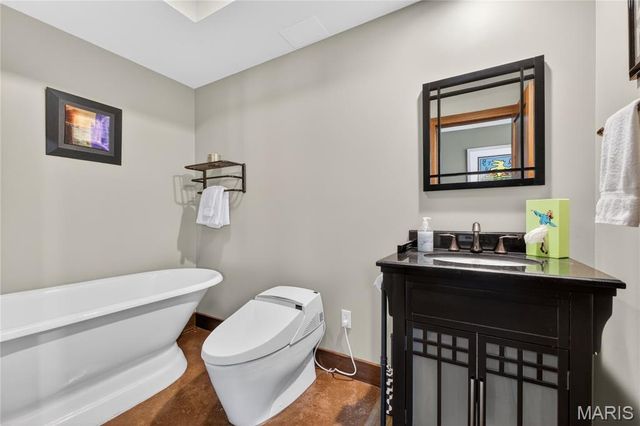 15 Summerhill Lane, Town And Country, MO 63017