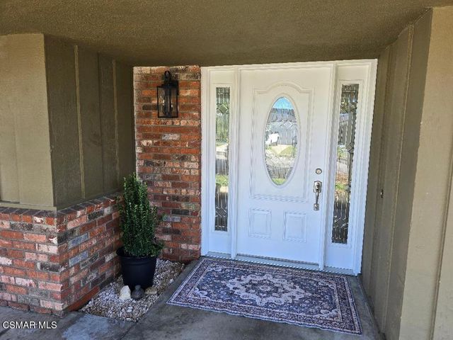 1404 Suffolk Avenue, Thousand Oaks, CA 91360