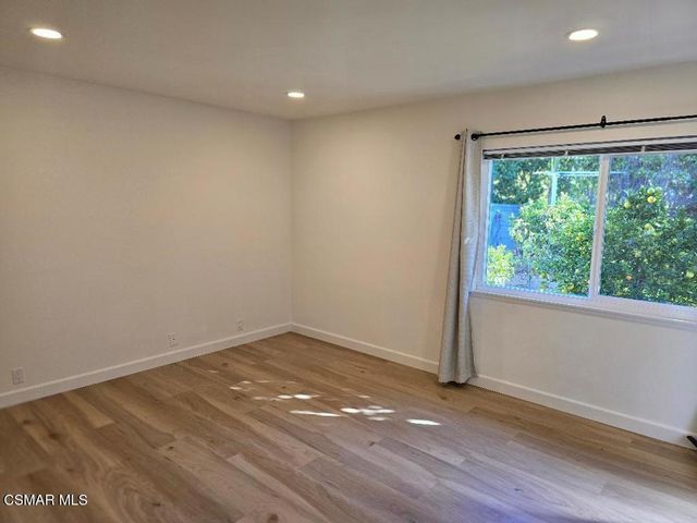 1404 Suffolk Avenue, Thousand Oaks, CA 91360