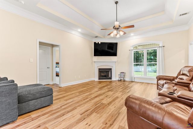223 Hathersage Drive, Kathleen, GA 31047