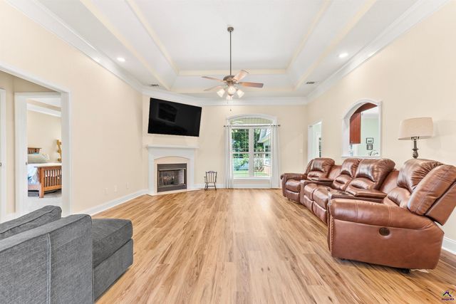 223 Hathersage Drive, Kathleen, GA 31047