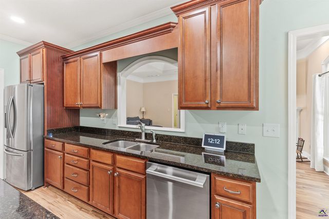 223 Hathersage Drive, Kathleen, GA 31047
