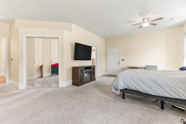 223 Hathersage Drive, Kathleen, GA 31047