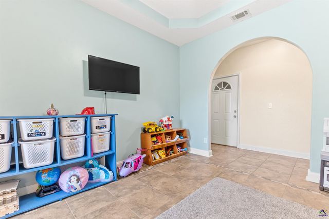 223 Hathersage Drive, Kathleen, GA 31047