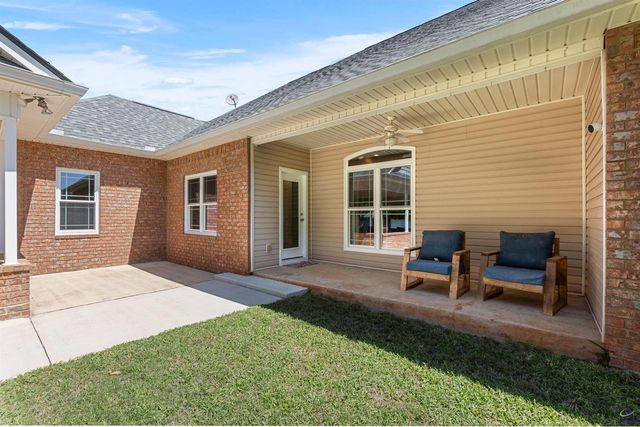 223 Hathersage Drive, Kathleen, GA 31047