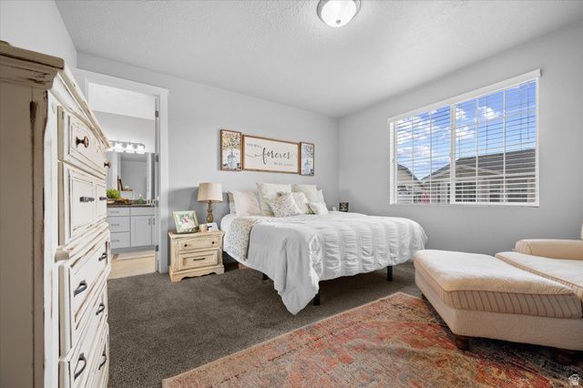 1443 W 550 S, Syracuse, UT 84075