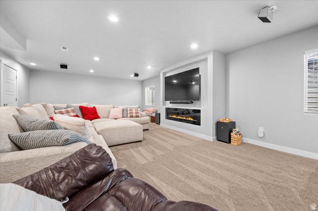 1443 W 550 S, Syracuse, UT 84075