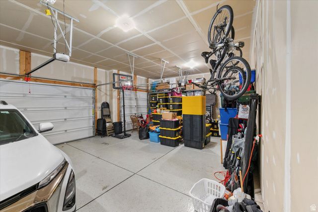 1443 W 550 S, Syracuse, UT 84075