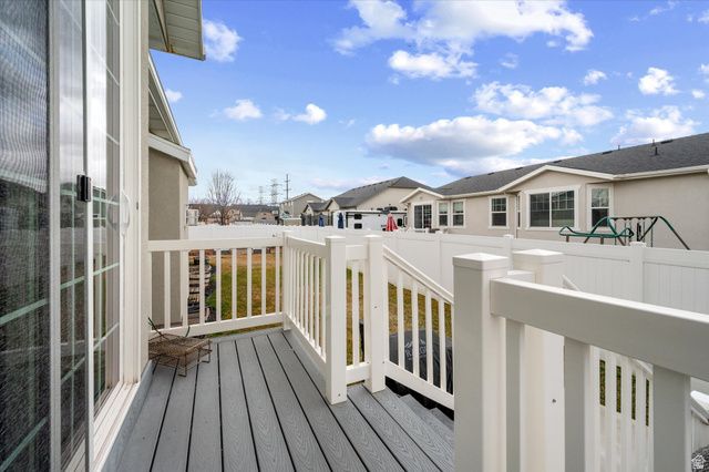 1443 W 550 S, Syracuse, UT 84075