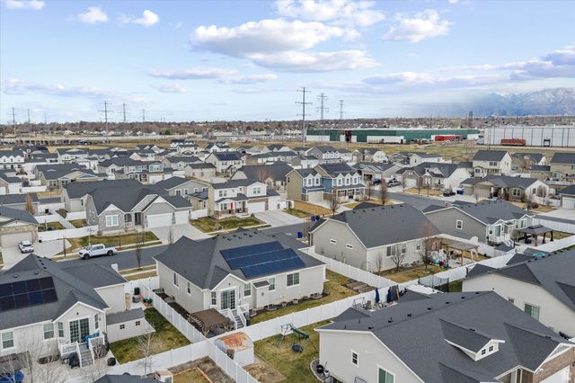 1443 W 550 S, Syracuse, UT 84075