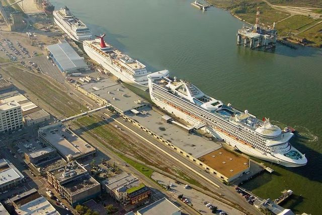 2520 Avenue M, Galveston, TX 77550