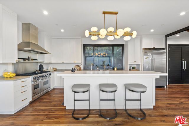 9330 Beverly Crest Drive, Beverly Hills, CA 90210