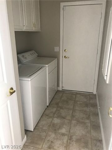 8608 Copper Knoll Avenue, Las Vegas, NV 89129