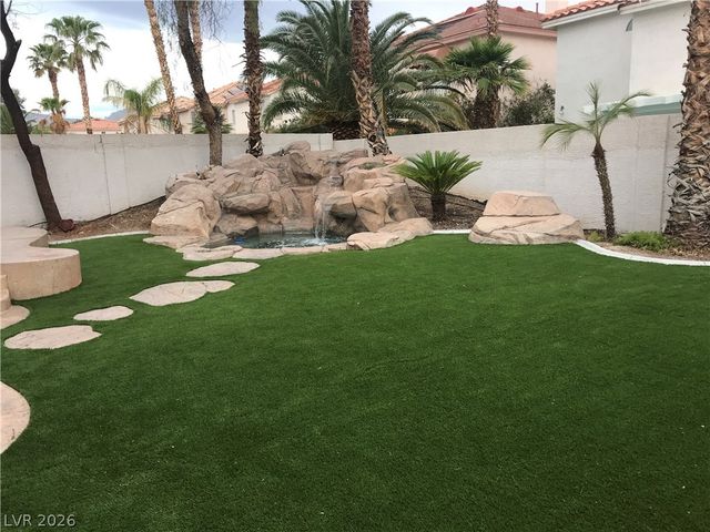 8608 Copper Knoll Avenue, Las Vegas, NV 89129