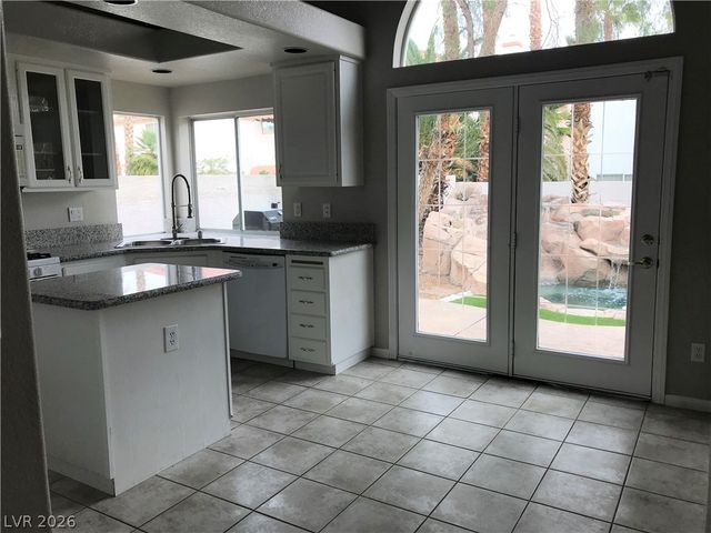 8608 Copper Knoll Avenue, Las Vegas, NV 89129