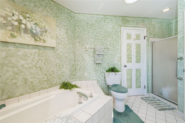 1063 Hillsboro Cove Circle, Webster, NY 14580