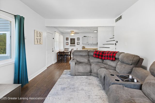 12770 Partlow Avenue, Grand Ledge, MI 48837