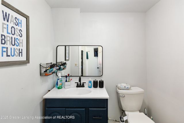 12770 Partlow Avenue, Grand Ledge, MI 48837