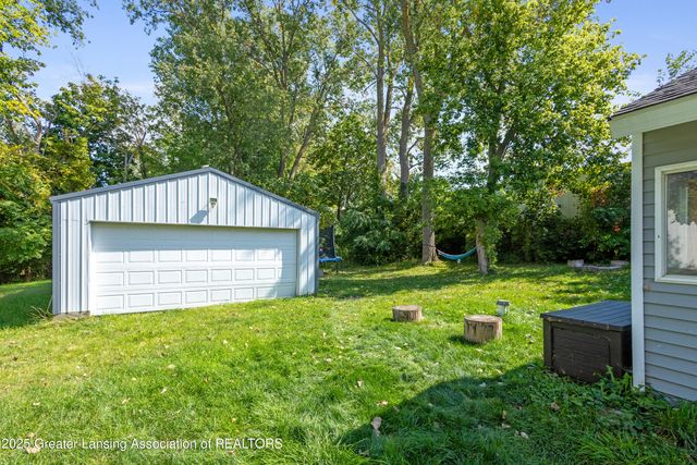 12770 Partlow Avenue, Grand Ledge, MI 48837