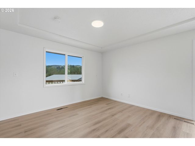 34920 CANAAN Rd, Deer Island, OR 97054