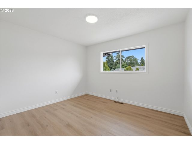 34920 CANAAN Rd, Deer Island, OR 97054