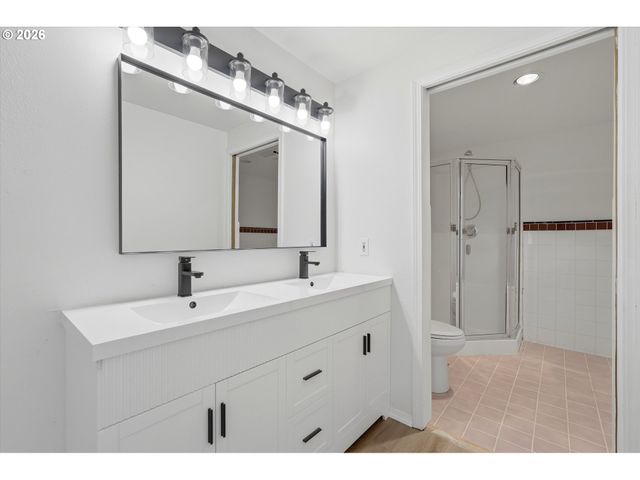 34920 CANAAN Rd, Deer Island, OR 97054