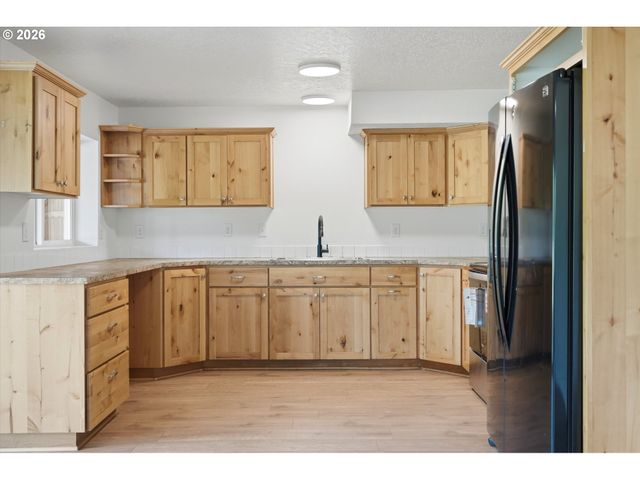 34920 CANAAN Rd, Deer Island, OR 97054