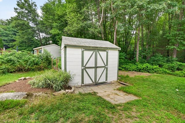 47 Southville Rd, Southborough, MA 01772