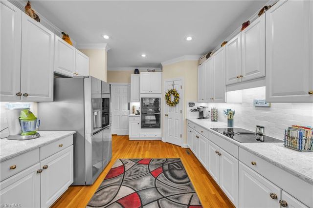 904 Troublesome Creek Drive, Greensboro, NC 27455