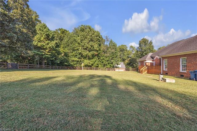 904 Troublesome Creek Drive, Greensboro, NC 27455