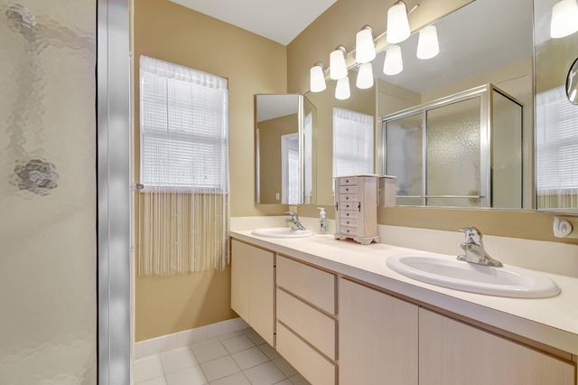 5201 Wheatley Court, Boynton Beach, FL 33436