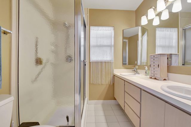 5201 Wheatley Court, Boynton Beach, FL 33436