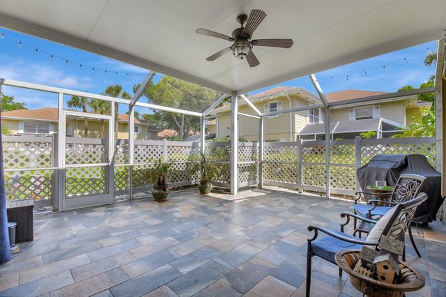 5201 Wheatley Court, Boynton Beach, FL 33436