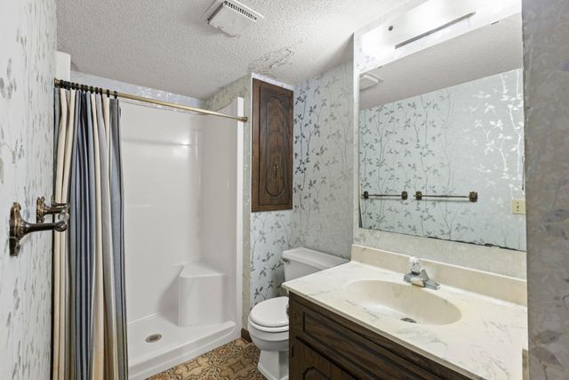 8233 Pleasant View Court, Mounds View, MN 55112