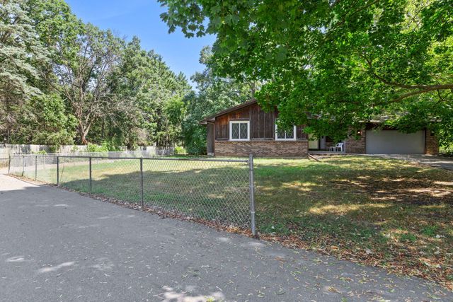 8233 Pleasant View Court, Mounds View, MN 55112