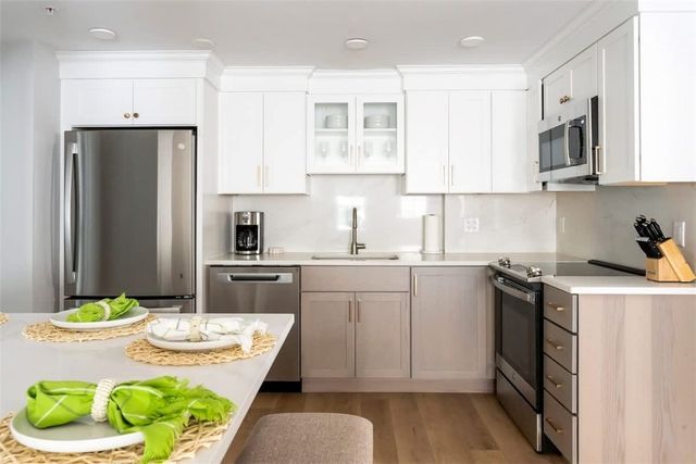 43 Franklin Street 1, Newport, RI 02840