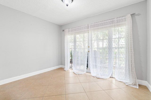 17064 Boca Club Boulevard 3, Boca Raton, FL 33487