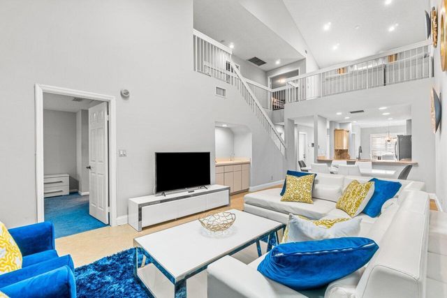 17064 Boca Club Boulevard 3, Boca Raton, FL 33487