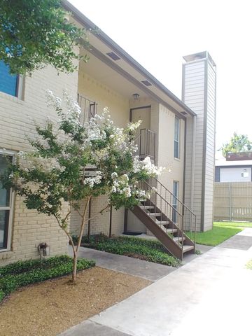 10650 Steppington Drive 146, Dallas, TX 75230