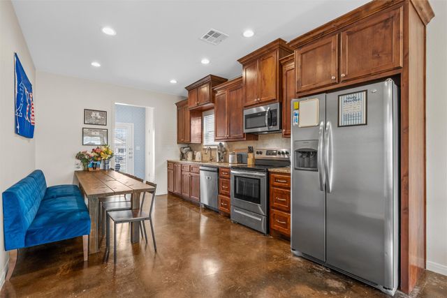 2225 S 2nd Street, Waco, TX 76706