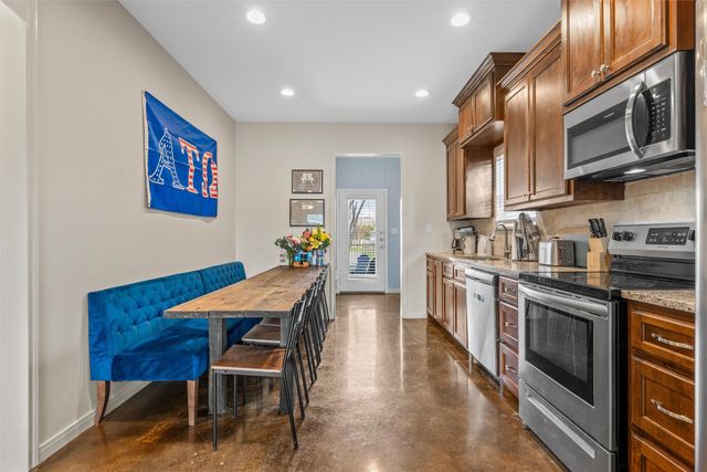 2225 S 2nd Street, Waco, TX 76706