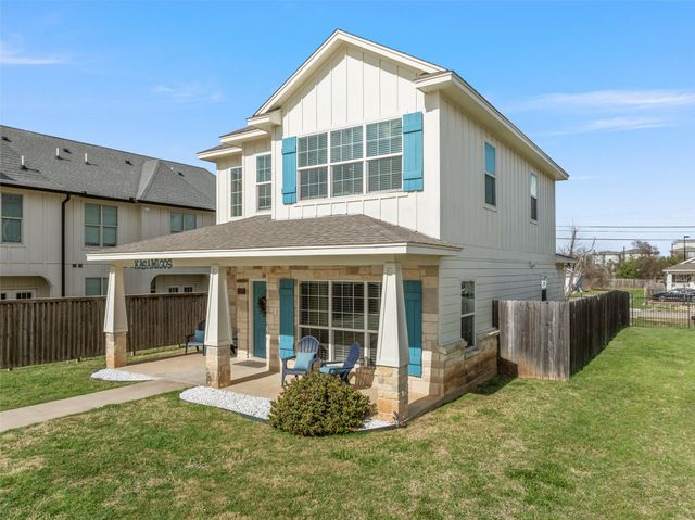 2225 S 2nd Street, Waco, TX 76706
