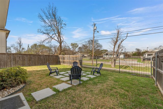 2225 S 2nd Street, Waco, TX 76706