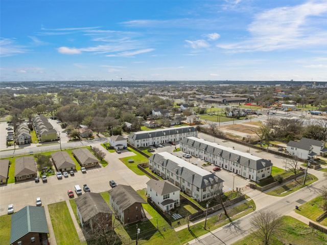 2225 S 2nd Street, Waco, TX 76706