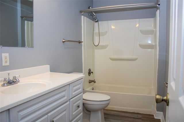 5302 Anzio Road, Houston, TX 77033