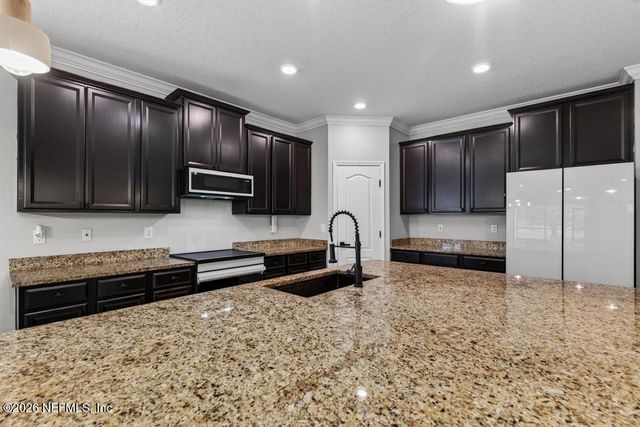 15714 TISONS BLUFF Road, Jacksonville, FL 32218