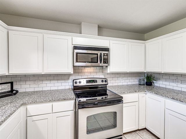 3014 SW 6th Street, Newcastle, OK 73065