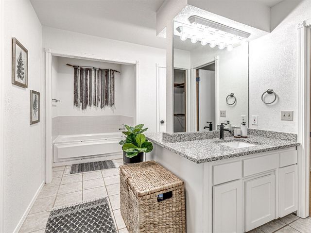 3014 SW 6th Street, Newcastle, OK 73065