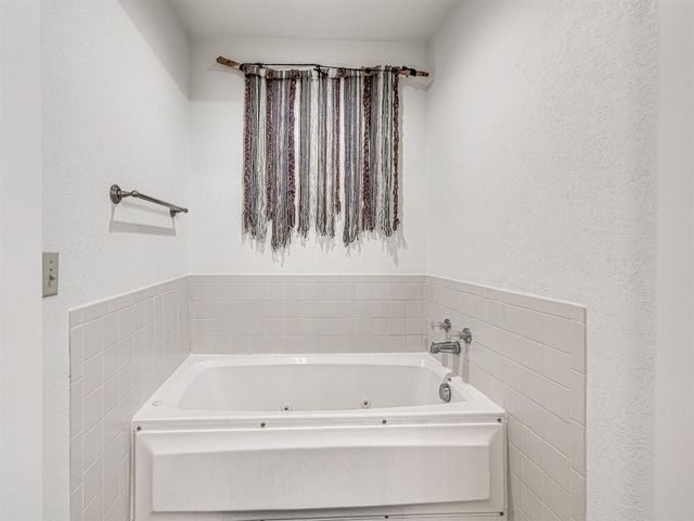 3014 SW 6th Street, Newcastle, OK 73065
